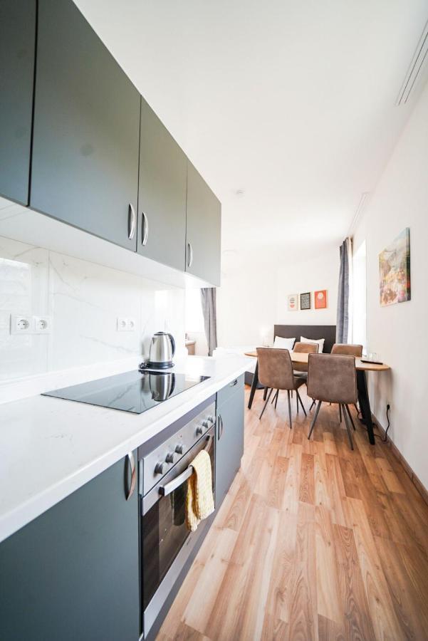 Hotel Zur Alten Stadtkellerei ไลป์ซิก ภายนอก รูปภาพ A typical apartment at the complex