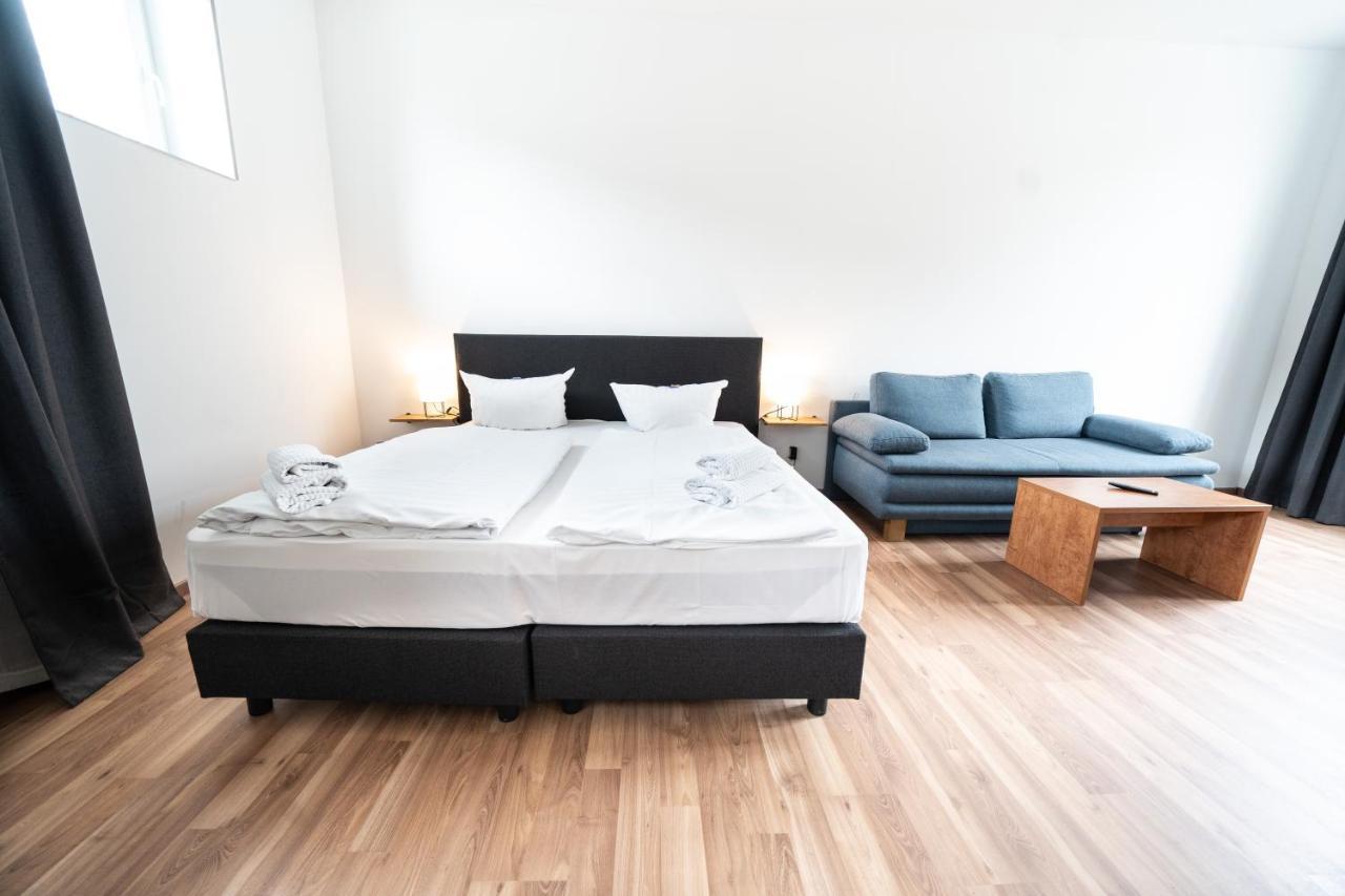 Hotel Zur Alten Stadtkellerei ไลป์ซิก ภายนอก รูปภาพ A room at the hotel