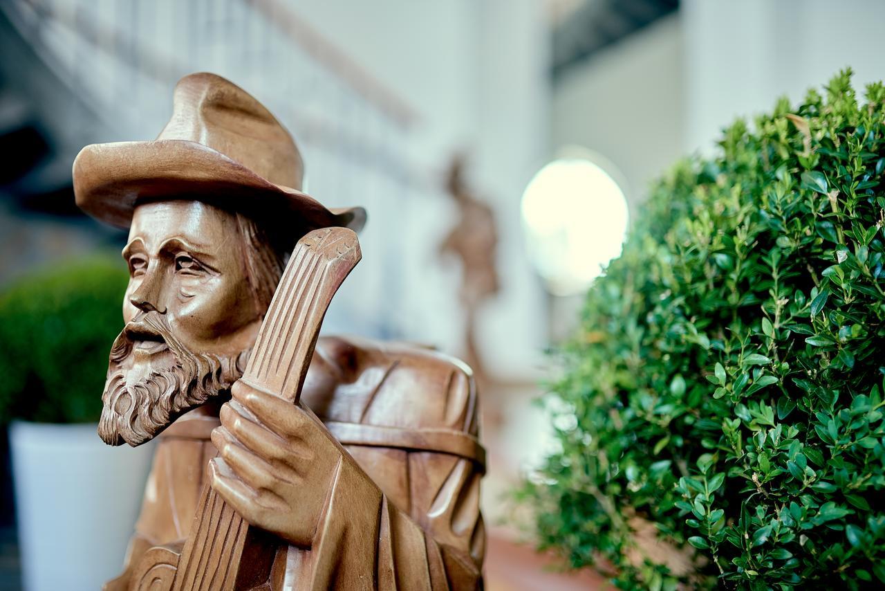 Hotel Zur Alten Stadtkellerei ไลป์ซิก ภายนอก รูปภาพ Statue of Saint Isidorus the Farmer